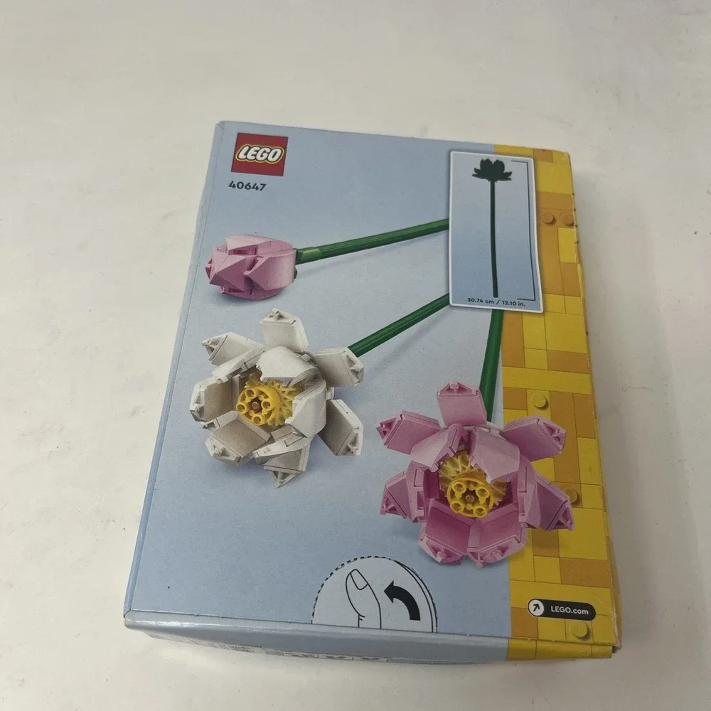 LEGO Lotus Flowers 40647 Building Set 220 Pieces Brand New